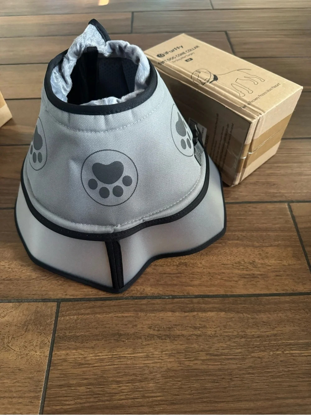 DOG CONE Adjustable Button Closure Design Comfy Dog Cones Size Medium 11-15.5